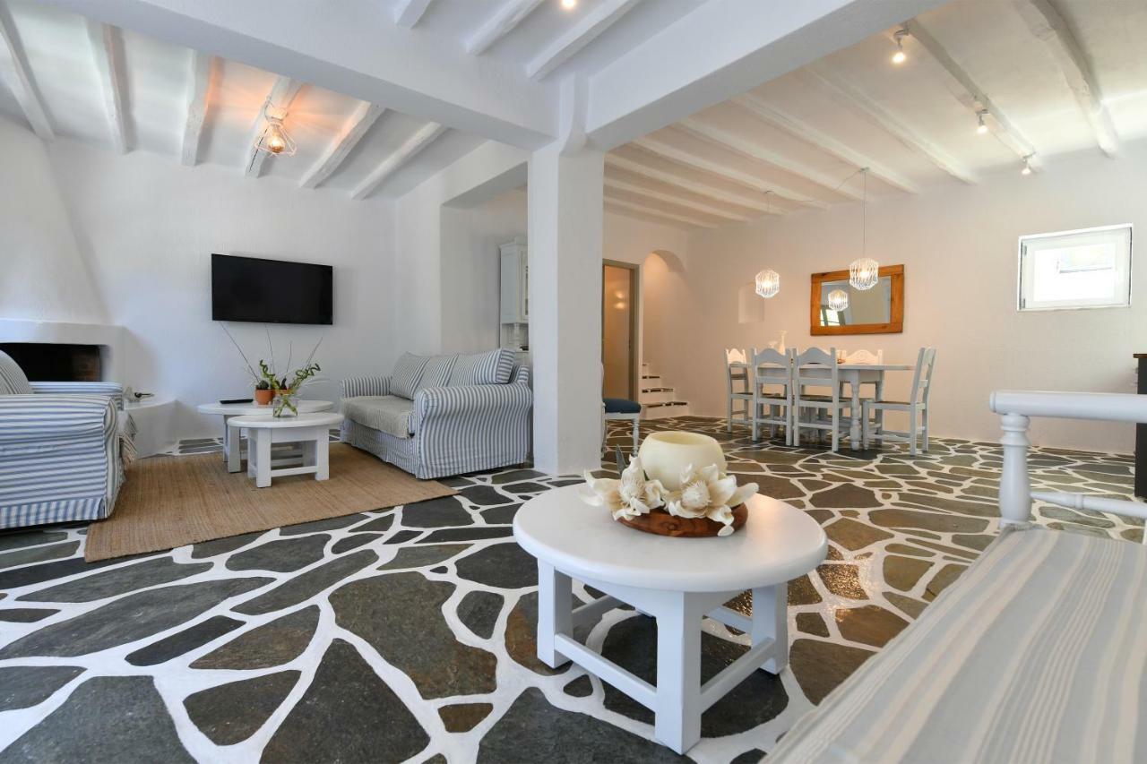 Santa Flora 3 Bedroom House A ParikiaaS Edge Parikia  Exterior photo