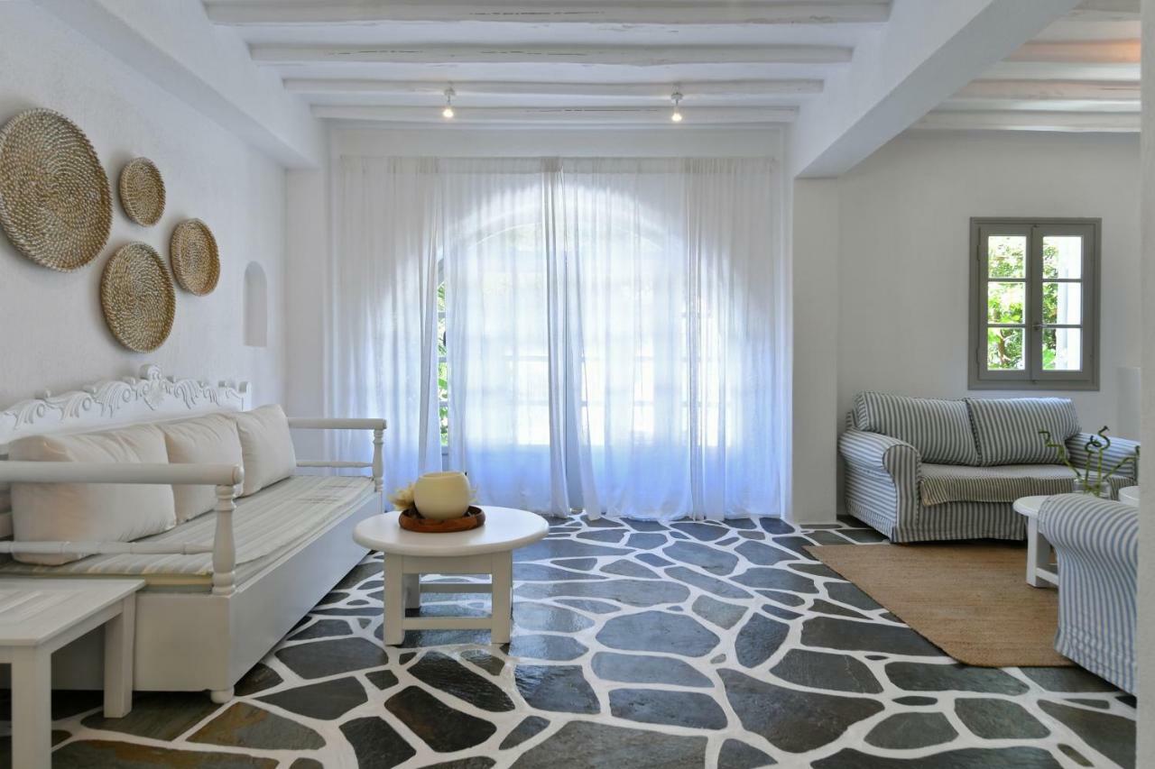 Santa Flora 3 Bedroom House A ParikiaaS Edge Parikia  Exterior photo