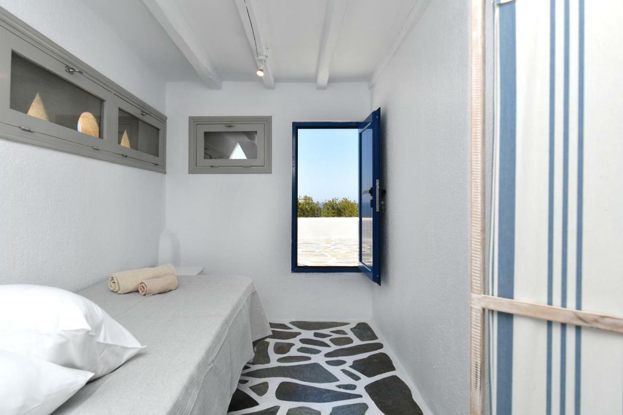 Santa Flora 3 Bedroom House A ParikiaaS Edge Parikia  Exterior photo