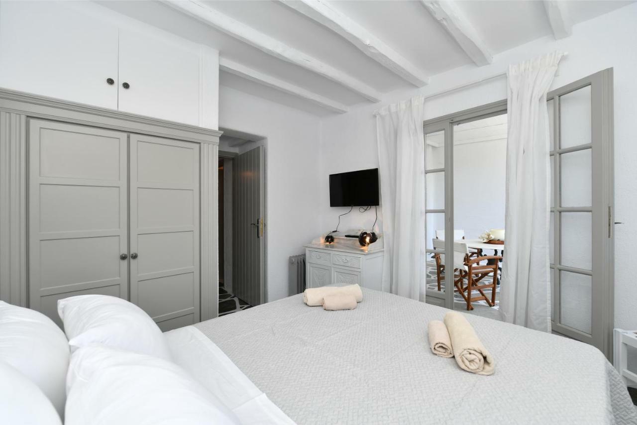 Santa Flora 3 Bedroom House A ParikiaaS Edge Parikia  Exterior photo